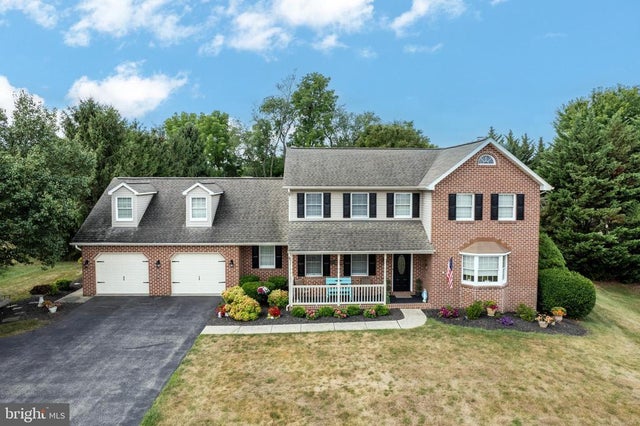 1776 Country Manor Dr, York