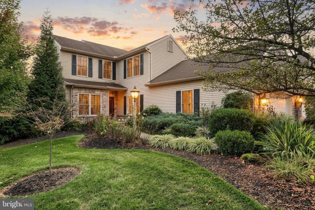 1772 Stone Hill Dr, York