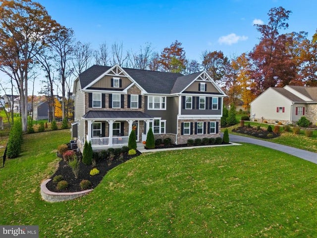 214 Hauer Ter, Spring Grove