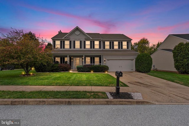 1145 Stone Gate Dr, York