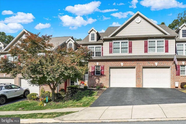 240 Red Haven Rd, New Cumberland