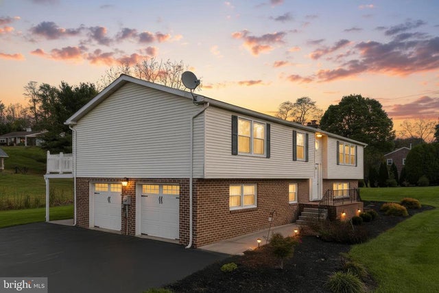 2525 Springwood Rd, York