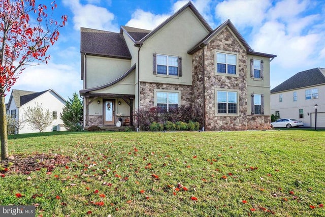 937 Wetherburn Dr, York