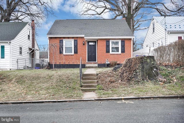 1305 Lancaster Ave, York