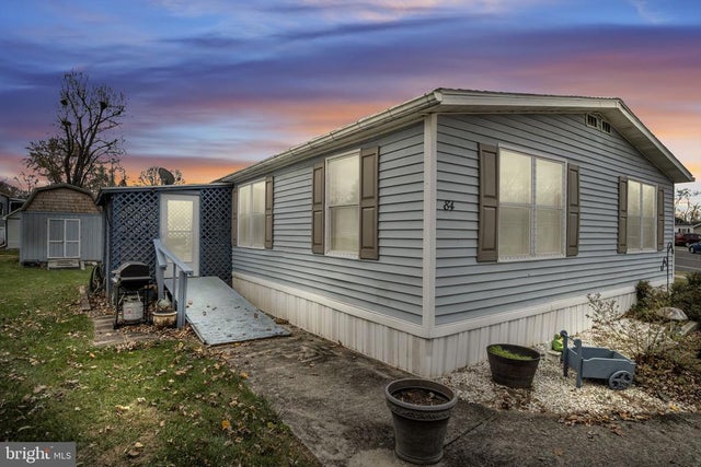 84 Buttonwood Dr, Dillsburg