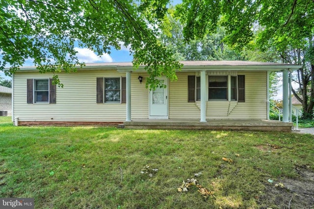 237 Cloverlane Dr, Manchester