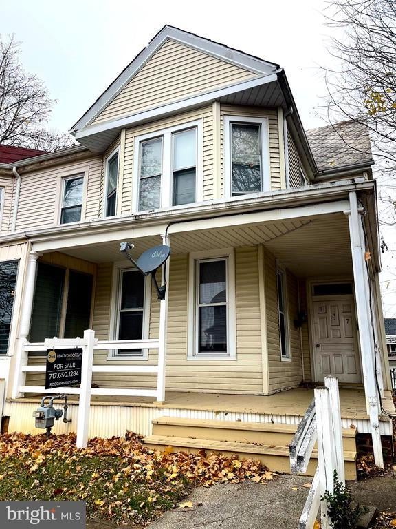 837 W Locust St, York