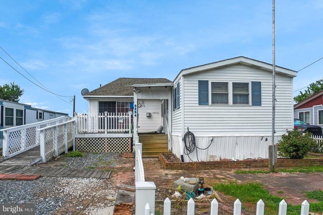 8254 Sea Breeze Dr, Chincoteague Island