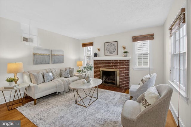 834 N Abingdon St, Arlington