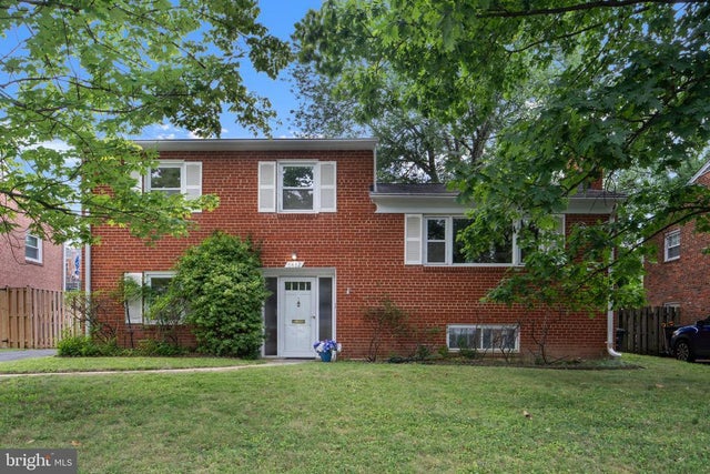 6412 24th St N, ARLINGTON