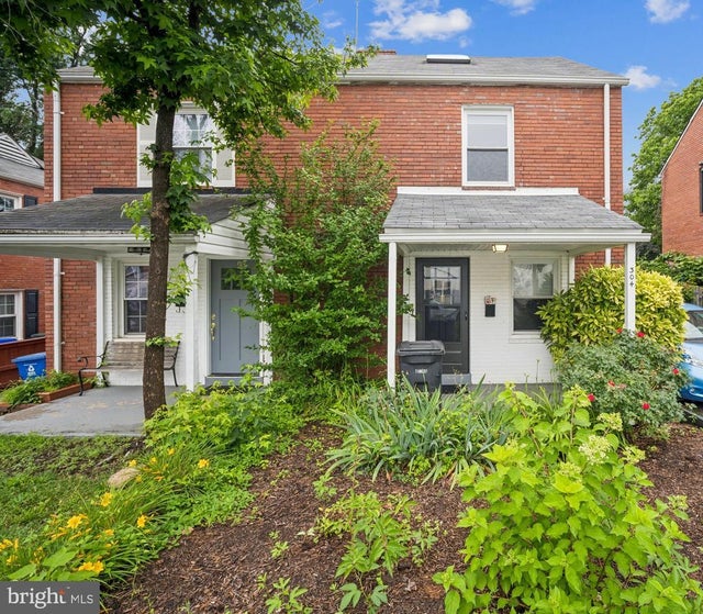 304 S Veitch St, Arlington