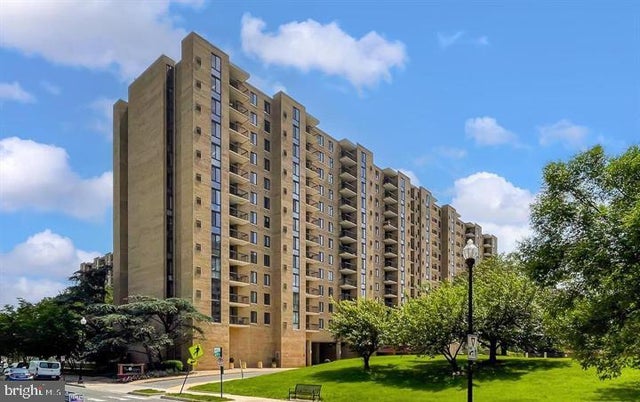 4500 S Four Mile Run Dr #426, Arlington