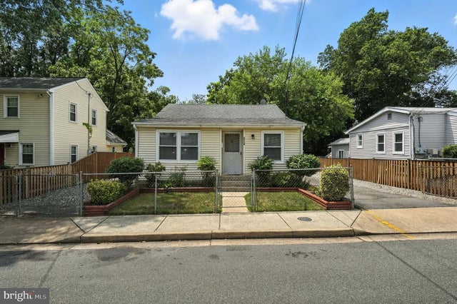 1710 S Monroe St, Arlington