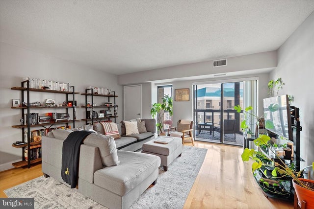 900 N Stafford St #2016, Arlington