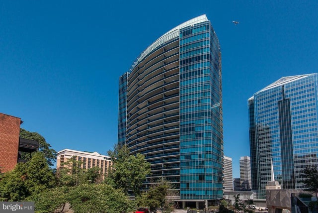 1881 N Nash St #2109, ARLINGTON