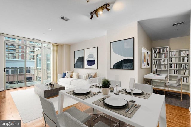 820 N Pollard St #915, Arlington