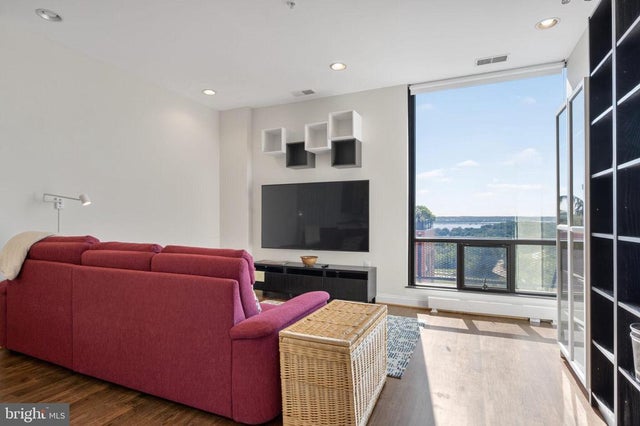 1011 Arlington Blvd #1112, Arlington