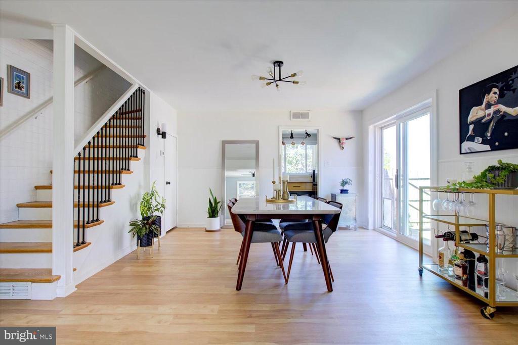 5208 10th Pl S, ARLINGTON