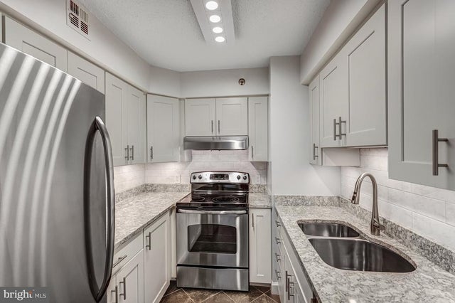 1301 N Courthouse Rd #705, Arlington