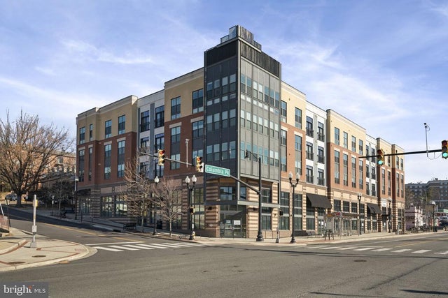 989 S Buchanan St #312, Arlington