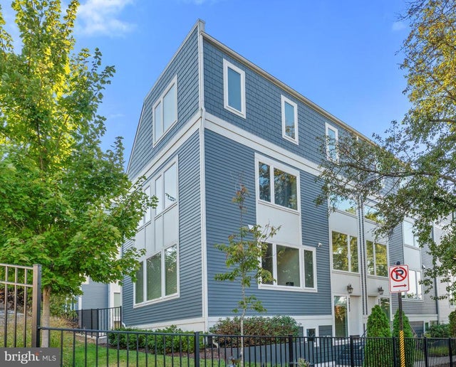 2823 24th Rd S, Arlington