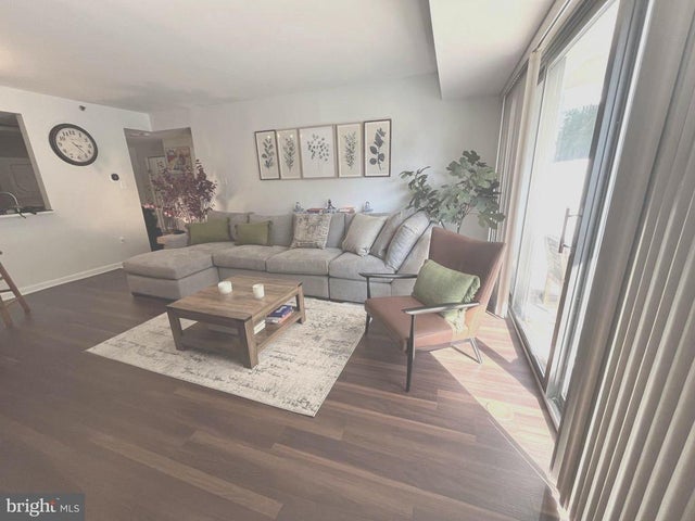 1530 Key Blvd #205, Arlington