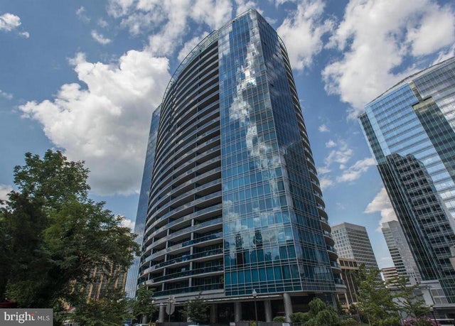 1881 N Nash St #1011, Arlington