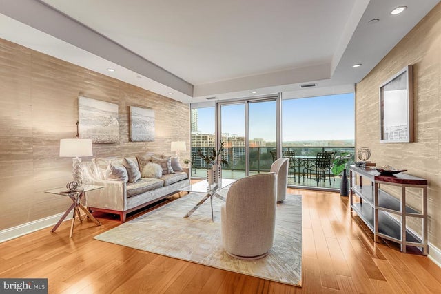 1881 N Nash St #1706, Arlington