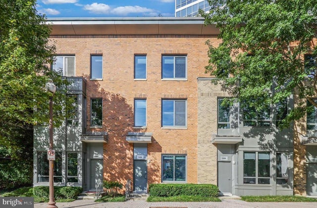 1504 N Scott St #th-2, Arlington