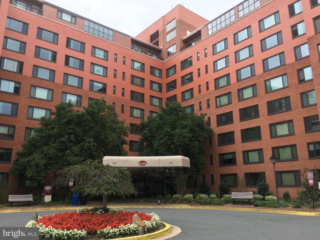 1021 Arlington Blvd #610, Arlington