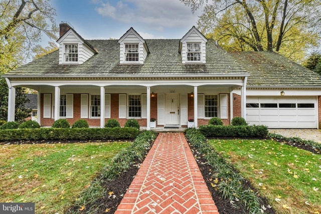 4178 39th St N, Arlington