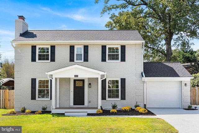 4122 17th St N, Arlington