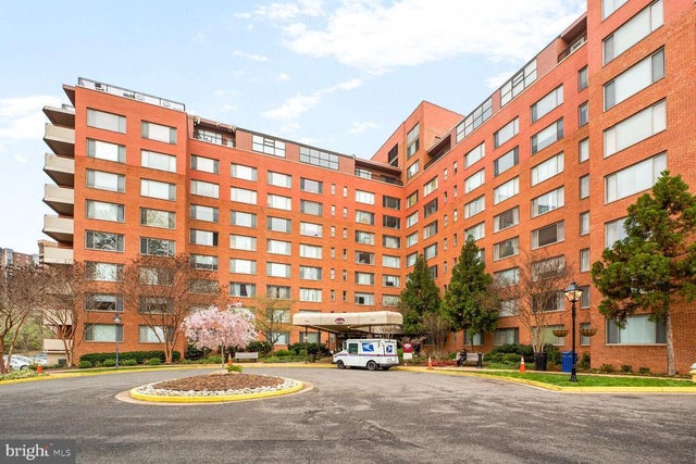 1111 Arlington Blvd #443, Arlington