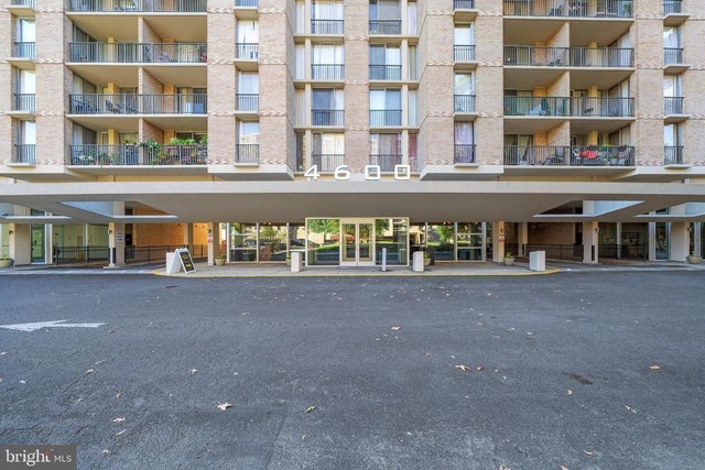 4600 S Four Mile Run Dr #423, Arlington