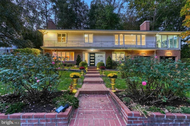 4105 27th St N, Arlington