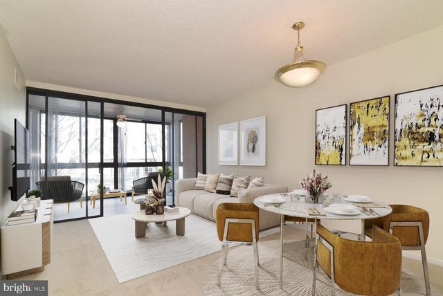 1001 N Randolph St #215, Arlington