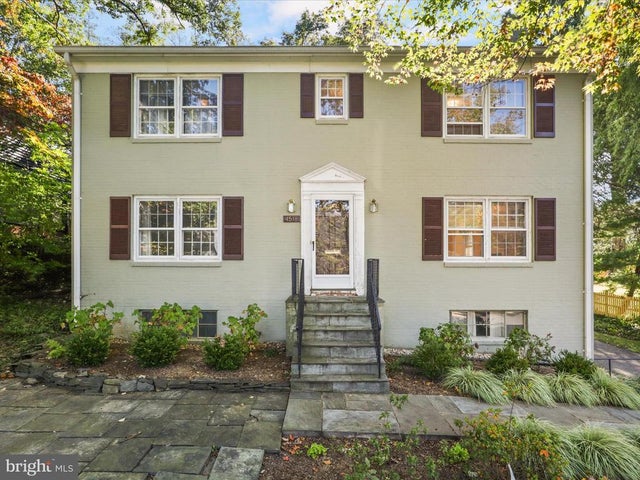 4518 40th St N, Arlington