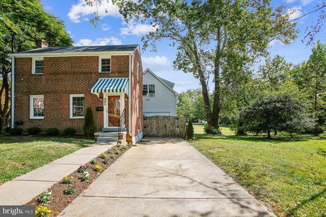 965 N Kentucky St, Arlington