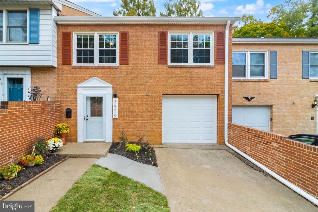 3920 12th St S, ARLINGTON