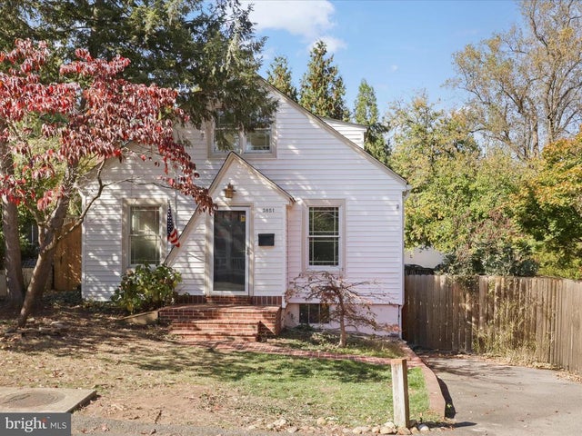 3851 2nd St N, Arlington