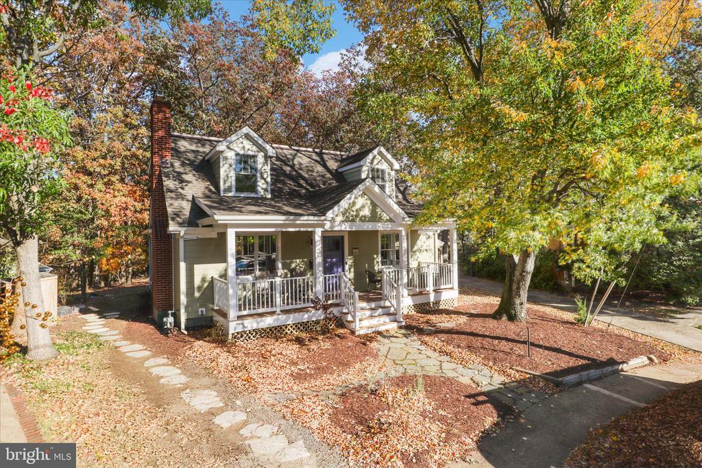 2325 S Buchanan St, ARLINGTON