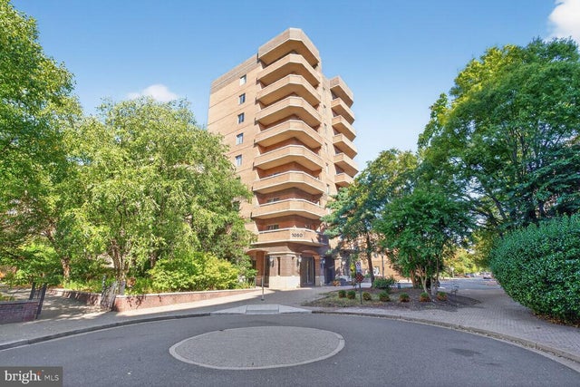 1050 N Stuart St #701, Arlington