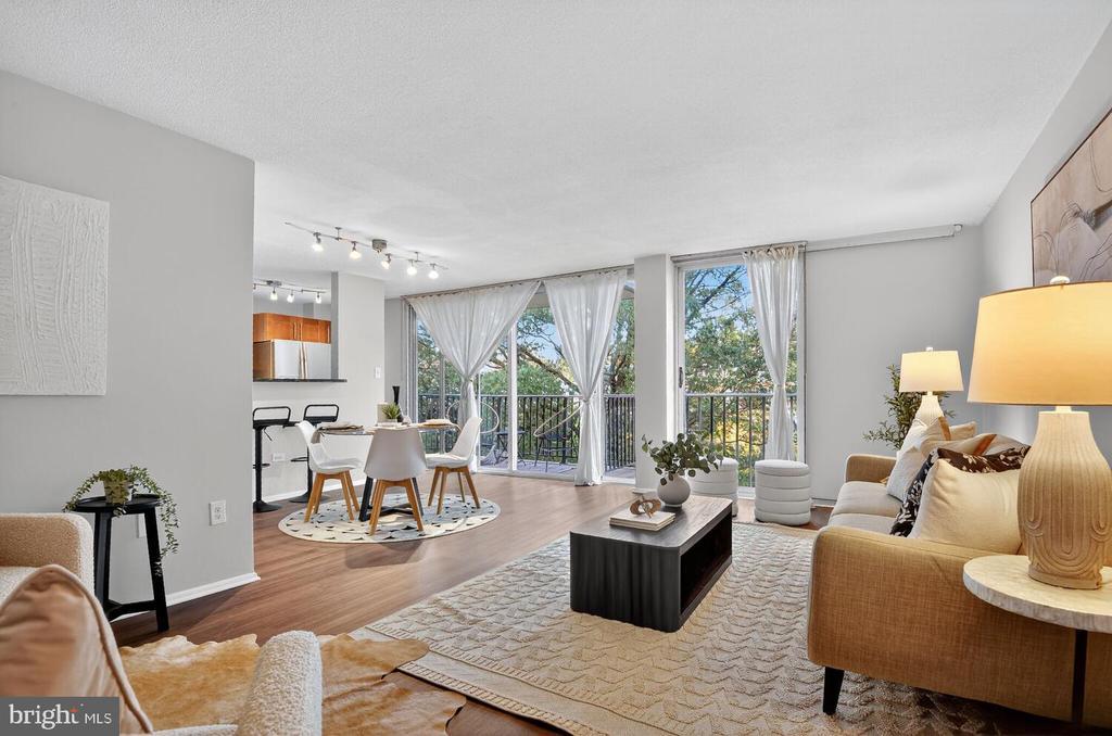 4600 S Four Mile Run Dr #301, ARLINGTON