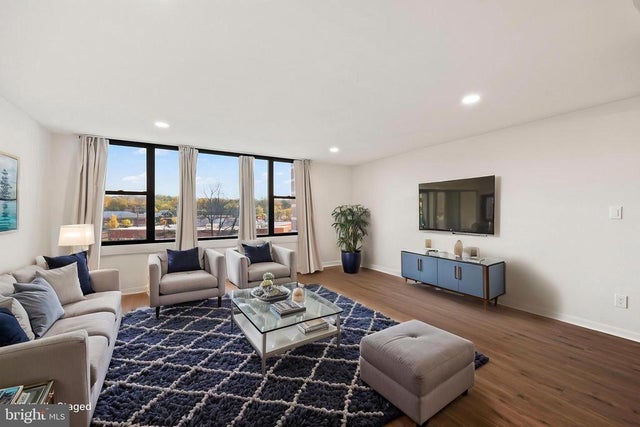 4600 Duke St #723, Alexandria