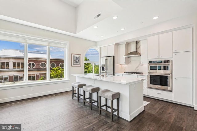 625 Slaters Ln #407, ALEXANDRIA