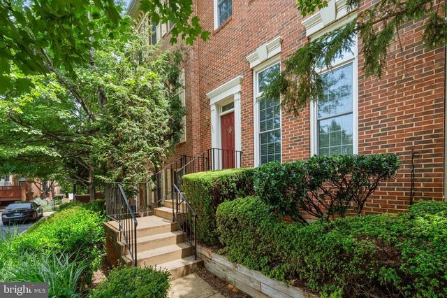 4663 Lambert Dr, Alexandria