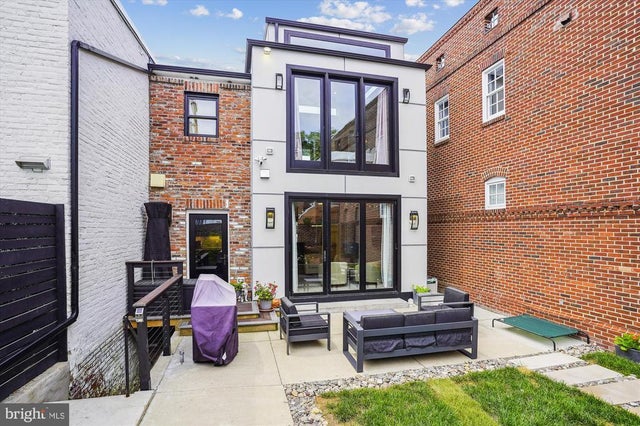 1015 Duke St, ALEXANDRIA