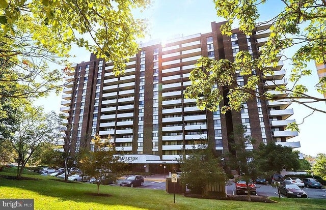 250 S Reynolds St #206, Alexandria