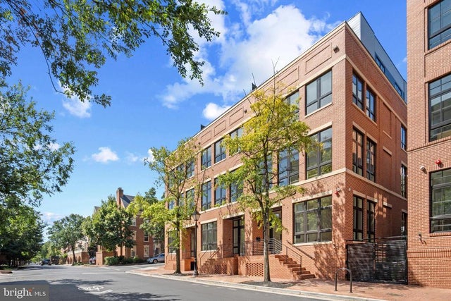 223 S Union St, Alexandria