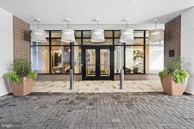 925 N Fairfax St #102, ALEXANDRIA